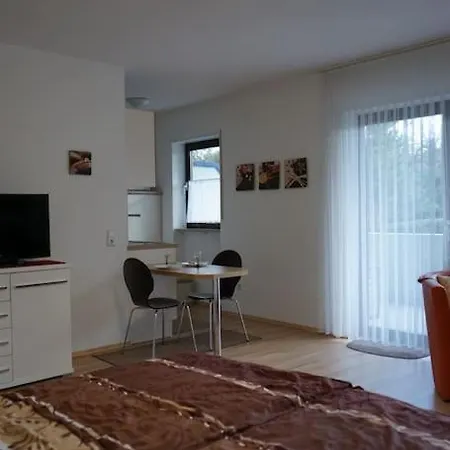 Ferienwohnung In דירה *
